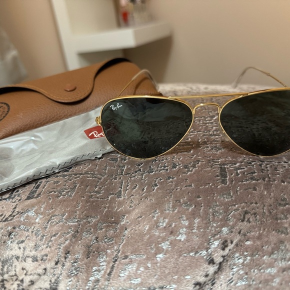Authentic Rayban Aviator sunglasses - Picture 6 of 7